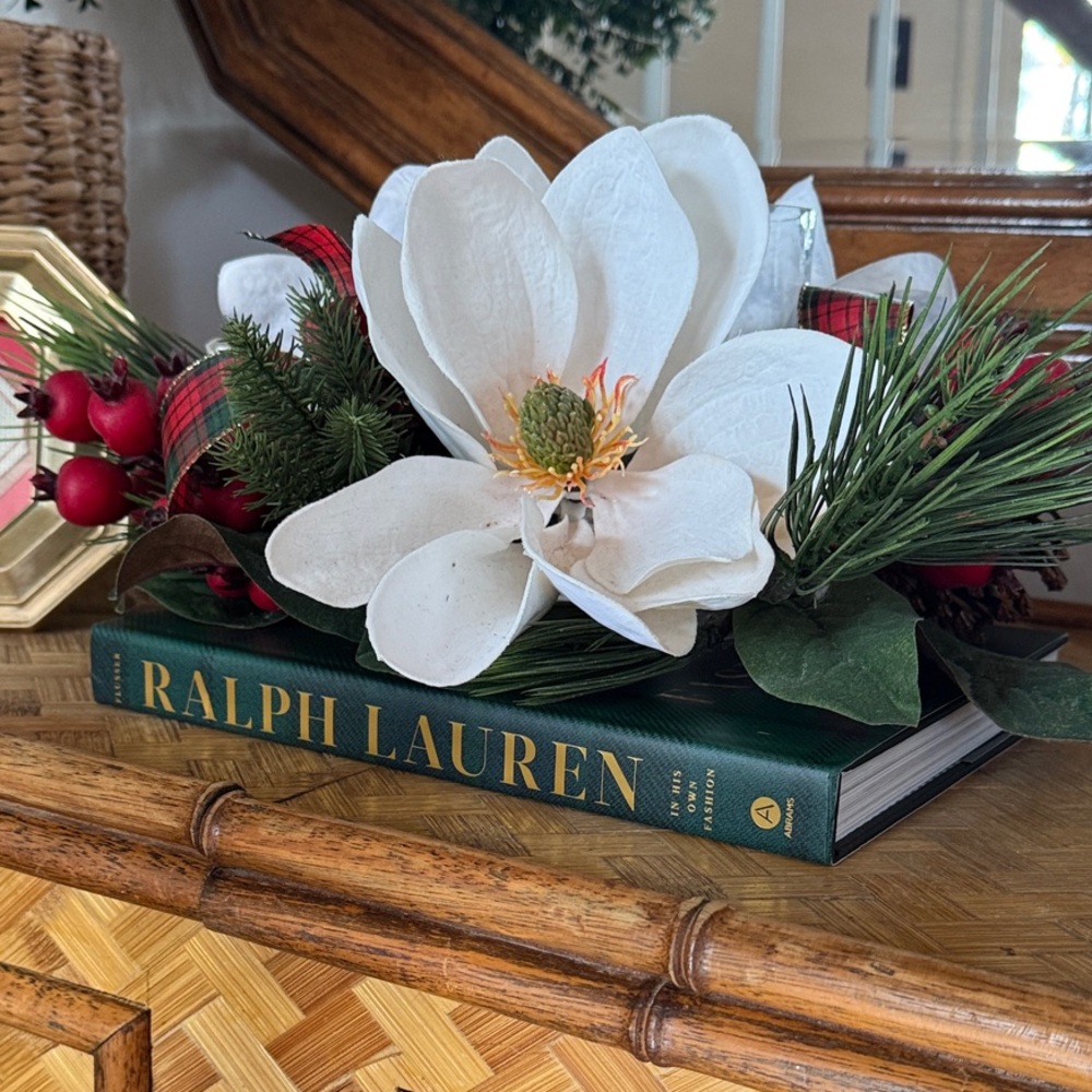 Traditional Christmas Ralph Lauren “In His Own Fashion” BNIB Coffee Table Book